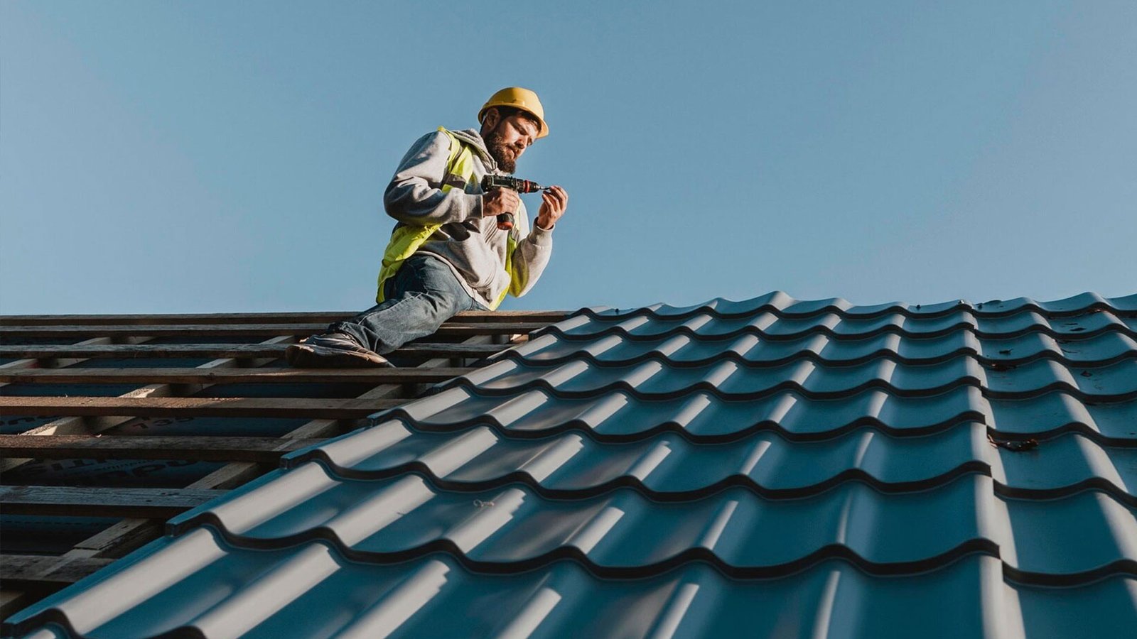With Constant Roofing, you can expect a seamless, stress-free building experience, with transparent communication and expert oversight at every stage. Contact us today to discuss your project or request a consultation.