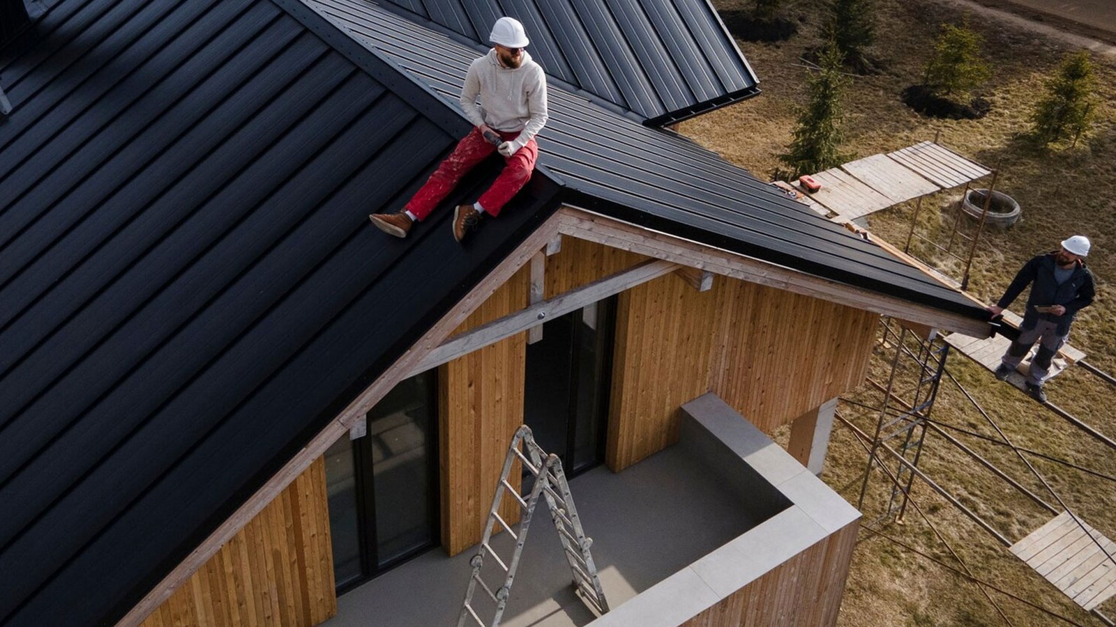 With Constant Roofing, you can expect a seamless, stress-free building experience, with transparent communication and expert oversight at every stage. Contact us today to discuss your project or request a consultation.